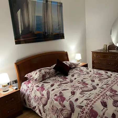Whole Flat Near Lake Apartman