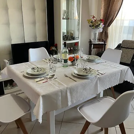 Whole Flat Near Lake